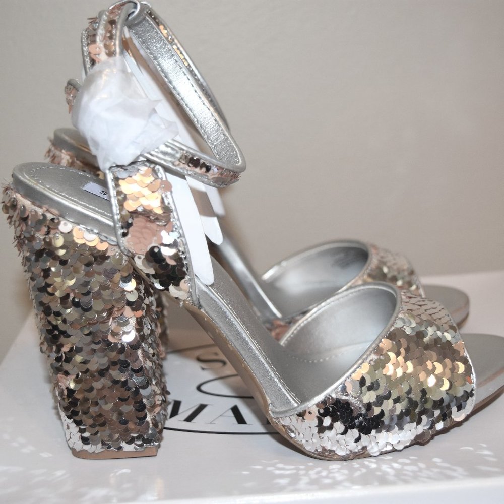 Steve Madden Silver Sequin Heels with flippable sequins! Size 8. NIB